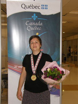 Julie Picard (CQC) Sculpture médaille d'Or © Gouvernement du Québec
