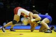 Lutte libre Dame -59kg</br>rouge: Michelle FAZZARI (CAN)</br>bleu : Elizabeth MILOCITCH SERA (CQE)</br>©Photo CIJF/Jean-Yves Ruszniewski