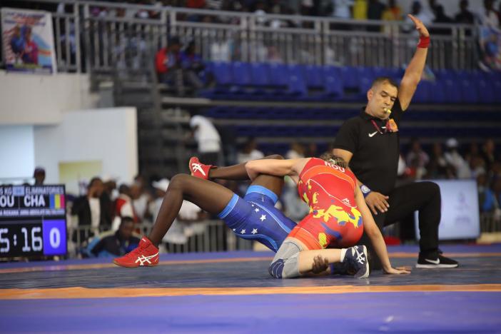 CAPEZAN Amina Roxana (ROU), or - AMINA ABDOULAYE DALI Dalissou (CHA)