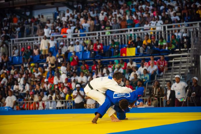 SERBAN Eduard (ROU), argent - MBOYO MUNDUKU Chris (COD)