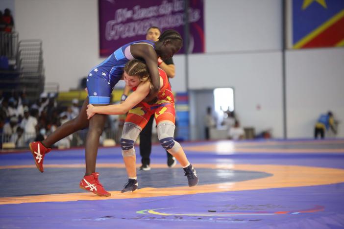 CAPEZAN Amina Roxana (ROU), or - AMINA ABDOULAYE DALI Dalissou (CHA)