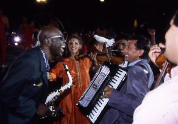Manu Dibango, cérémonie d’ouverture des IIèmes Jeux de la Francophonie, Paris 1994 © CIJF/ F. Assimon