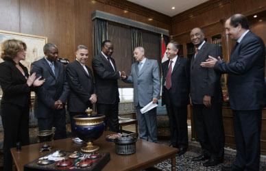 Nabih Berri, Président de l'Assemblée nationale du Liban reçoit la médaille Senghor