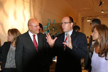 VIes JEUX DE LA FRANCOPHONIEBeyrouth - LibanM. Taman Salam, Ministre de la culture du Liban et SAS le Prince Albert de Monaco -Inauguration des Expositions Palais de l'UNESCO - 27 sept 2009Photo Jean-Yves Ruszniewski / CIJF