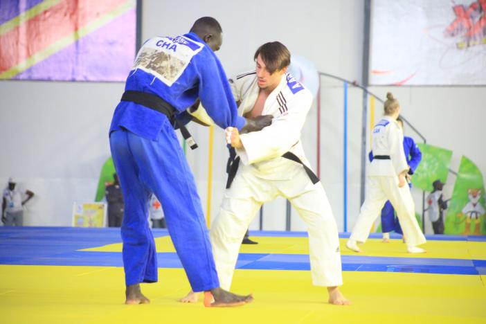 ARENCIBIA Alexandre (CAN), argent - DJONWE Pierre (CHA) 