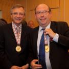 M. René Hamaite, Président du Conseil d'Orientation du CIJF, Directeur général du Sport, Communauté française de Belgique reçoit la médaille des Jeux de la Francophonie &copy; CIJF / photo : Patrick Lazic