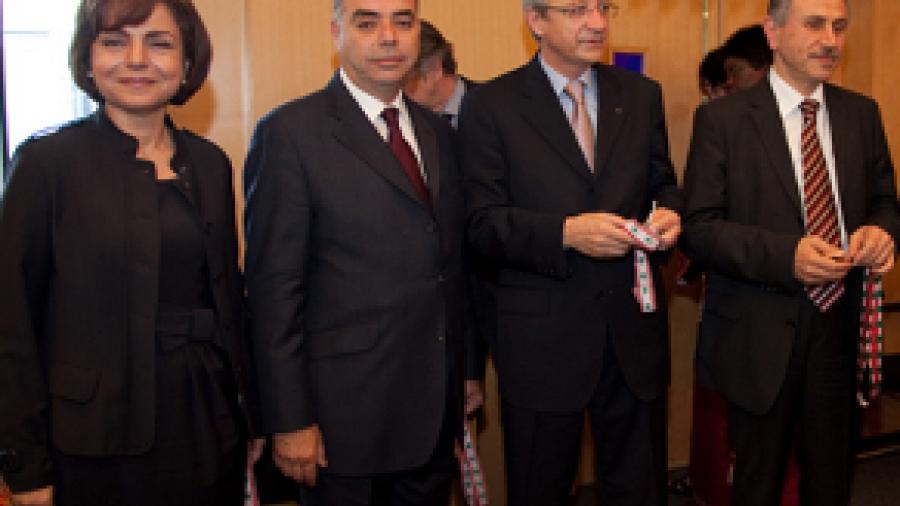 Son Excellence Madame Sylvie Fadlallah, Ambassadeur, Déléguée permanente du Liban auprès de l'Unesco, Monsieur Khalil Karam, Représentant personnel du Président du Liban au CPF, Monsieur Clément Duhaime, Administrateur de l'OIF, Son Excellence Monsieur Ali Hussein Abdallah, Ministre de la Jeunesse et des Sports du Liban © CIJF / photo : Patrick Lazic