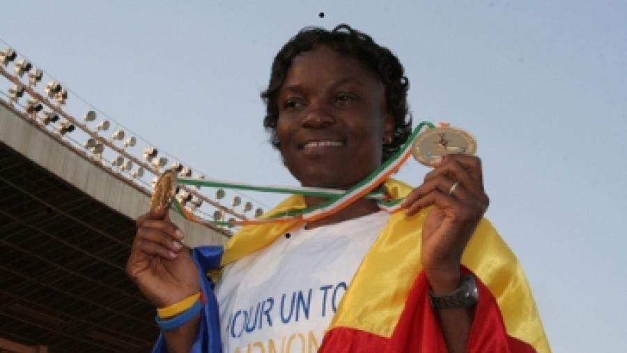 Nadjina Kaltouma, double médaille d’or sur le 200 et 400m, Jeux de la Francophonie Niger 2005 ; © Mahaman Laminou Ibrahim / IFTIC Niger