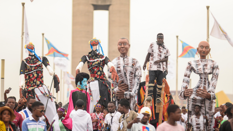 Parade des artistes du concours culturel Marionnettes géantes lundi 31 juillet 2023 à la Place de l’Echangeur de Limete Kinshasa