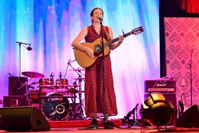 Agrandir l'image 47 sur 55, fenêtre modale