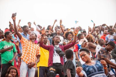 Agrandir l'image 4 sur 117, fenêtre modale