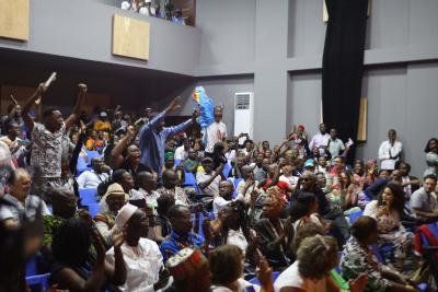 Agrandir l'image 2 sur 10, fenêtre modale