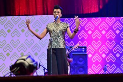 Agrandir l'image 2 sur 55, fenêtre modale