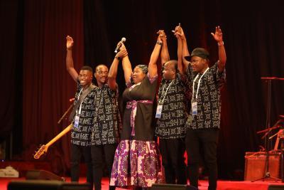 Agrandir l'image 4 sur 55, fenêtre modale