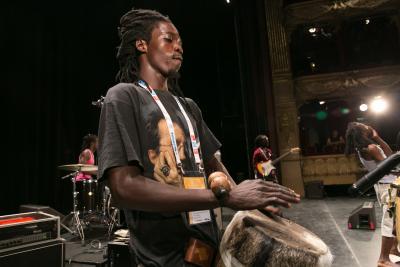 Agrandir l'image 95 sur 101, fenêtre modale