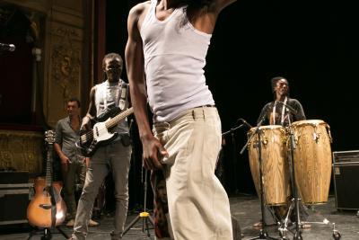 Agrandir l'image 94 sur 101, fenêtre modale