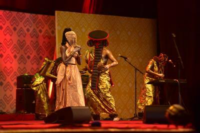 Agrandir l'image 37 sur 55, fenêtre modale