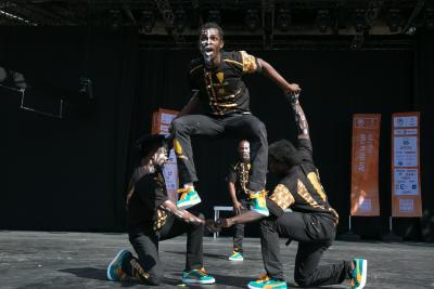 Agrandir l'image 40 sur 101, fenêtre modale