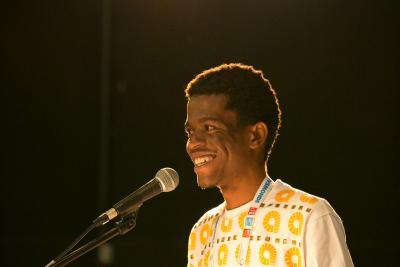 Agrandir l'image 1 sur 2, fenêtre modale