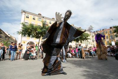 Agrandir l'image 82 sur 101, fenêtre modale