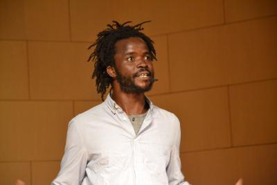 Agrandir l'image 11 sur 33, fenêtre modale