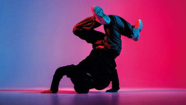 Le Breakdance fera ses débuts officiels aux Jeux de la Francophonie 2027 à Erevan, marquant l’intégration historique de ce sport urbain dynamique dans la compétition francophone
